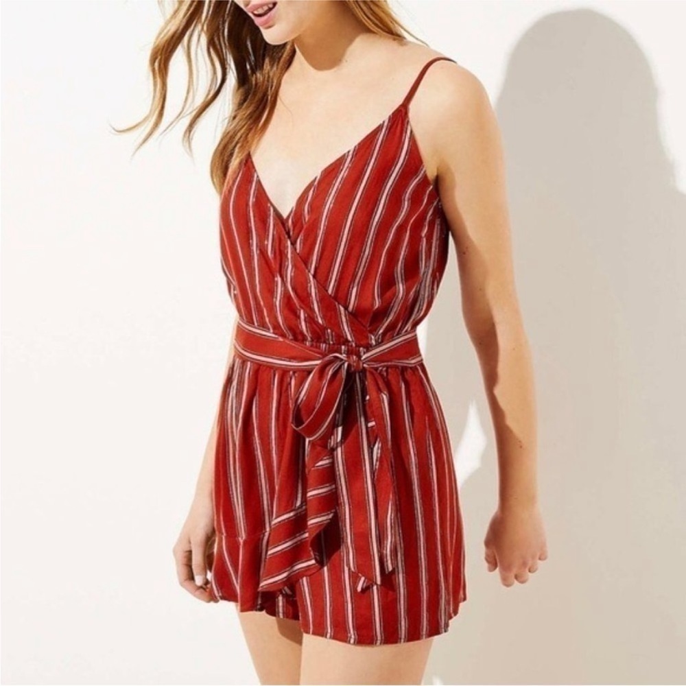 NWOT Loft beach belted romper size XS